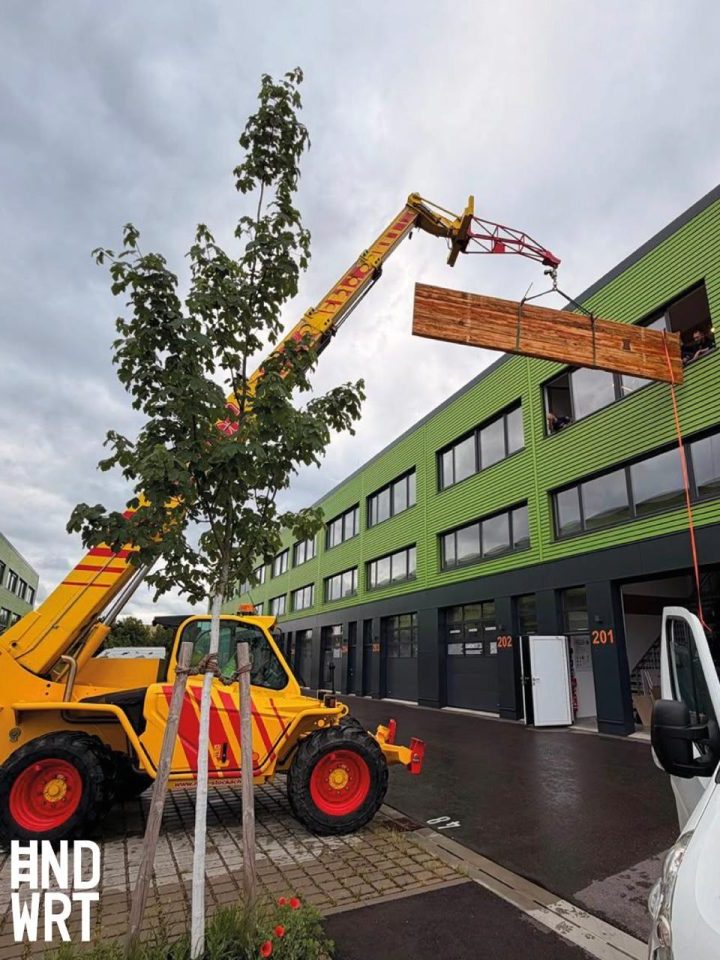 EIN TISCH. DREI HANDWERKSBETRIEBE. EINE GEMEINSAME MISSION. – Bild 3 von 6, Handwertig GmbH